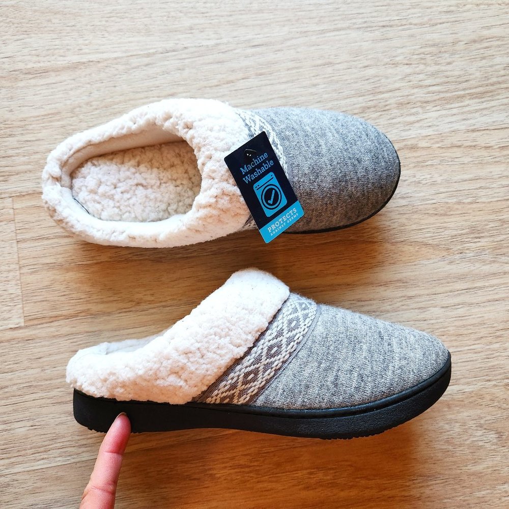 NWoB Isotoner Heather-knit Ada Hoodback Boxed Faux Fur Slippers Slip-On Grey